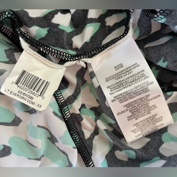 BCBGMaxAzria Green White Black Wrap Abstract Ruffle Dress - Picture 12 of 13